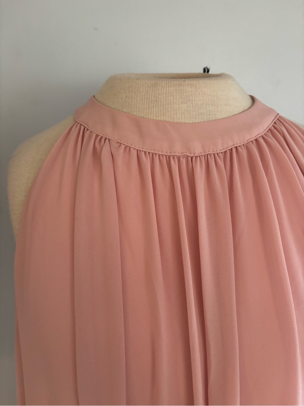 Italian Flowing sleeveless Maxi dress in Blush Pink - Picture 2 of 7